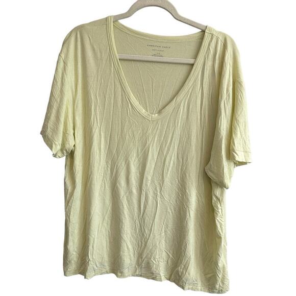 NWT American Eagle Soft & Sexy V-Neck T-Shirt Like Green Size Large - Picture 1 of 4